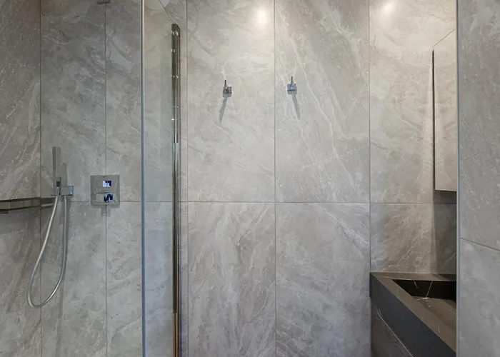 Renove, Skis Aux Pieds, 3 - Fr-1-564-75 Courchevel