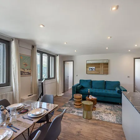 Appartement Rénové Avec Accès Direct Aux Pistes, 3 Chambres, 1850 - Fr-1-564-75